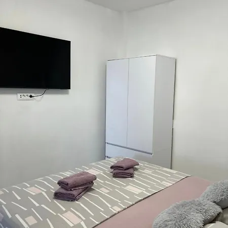 Karla Apartment Komiza